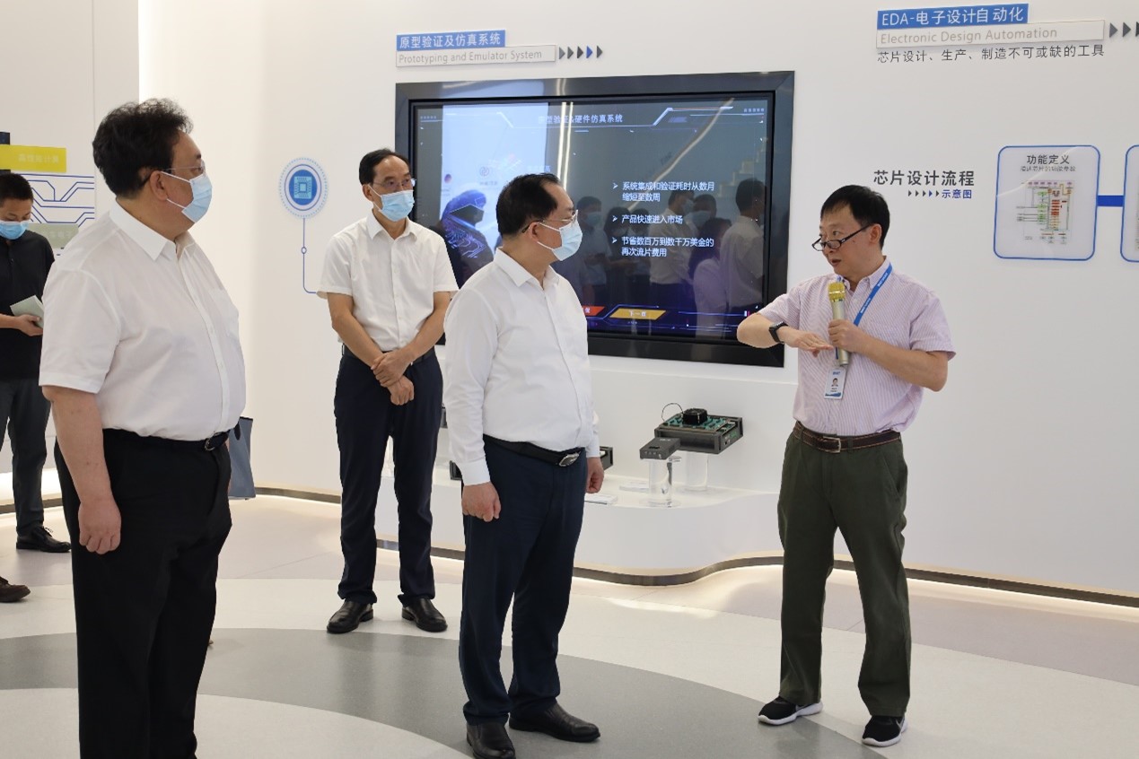 深圳市人大常委会骆文智主任一行赴VSport-胜利集团调研